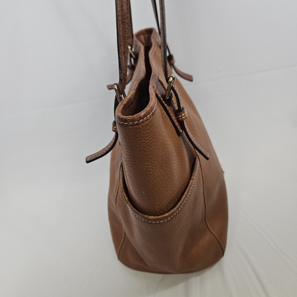 Dooney & Bourke Florentine magnetic closure purse - Picture 10 of 15